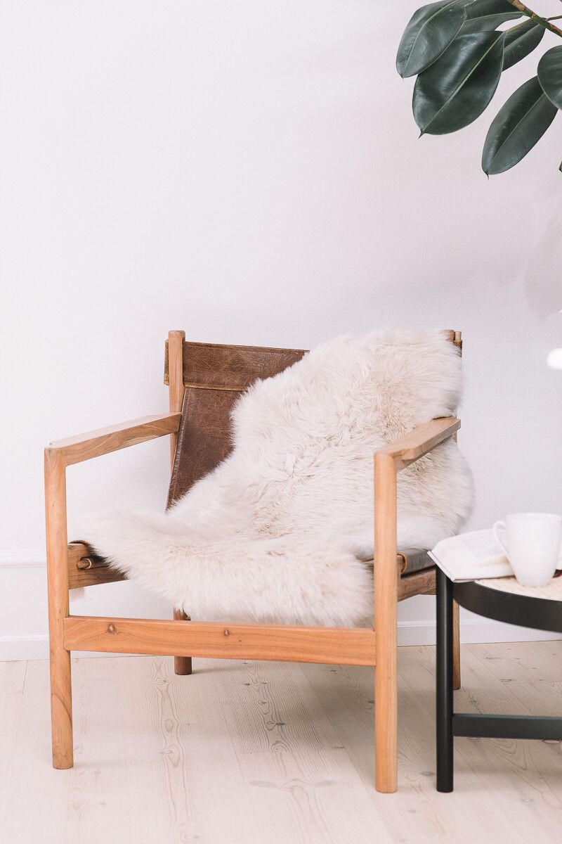 Merino Sheepskin Dyed New Zealand approx. 35 in - Linen