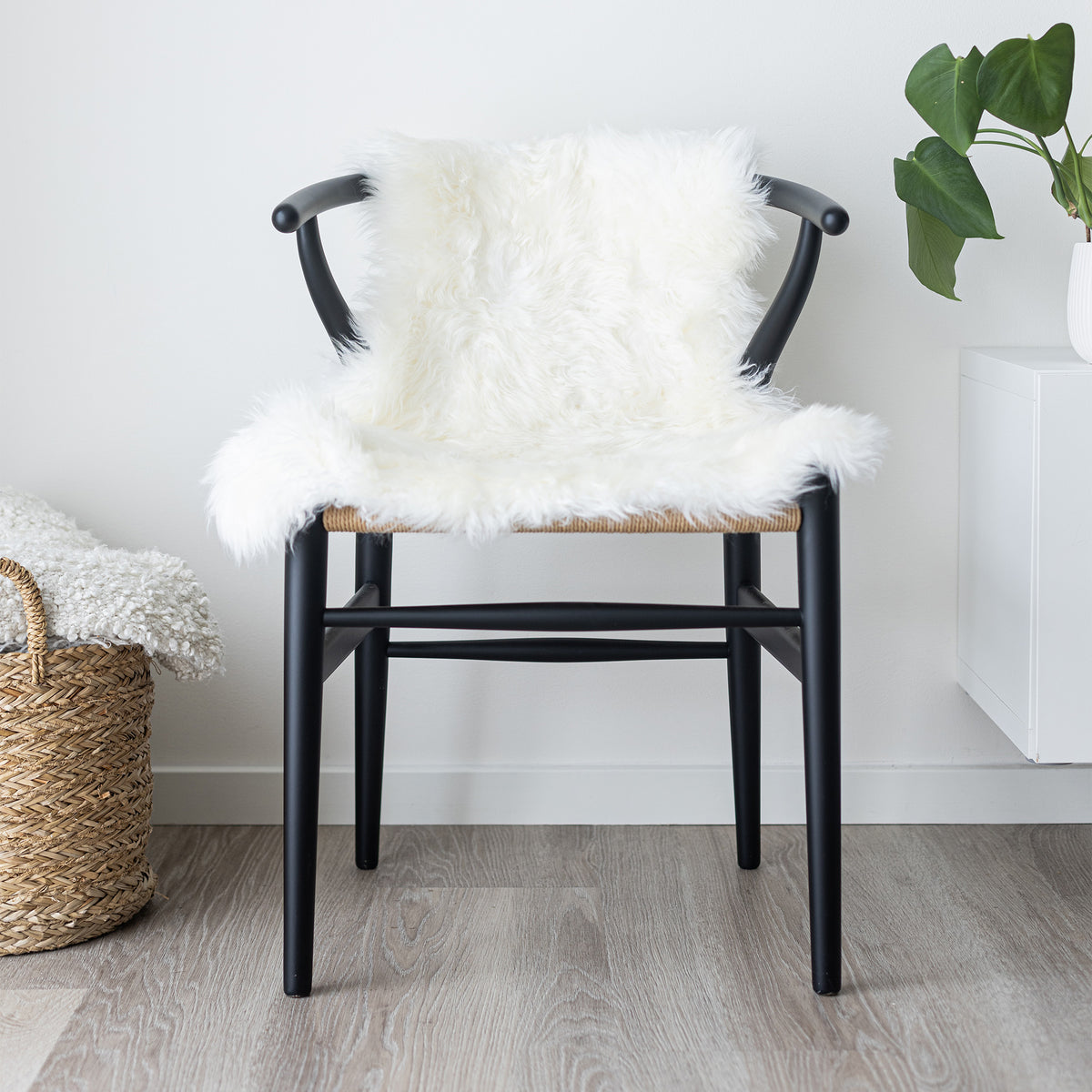 Merino Sheepskin Dyed | New Zealand | approx. 35 in - Ivory