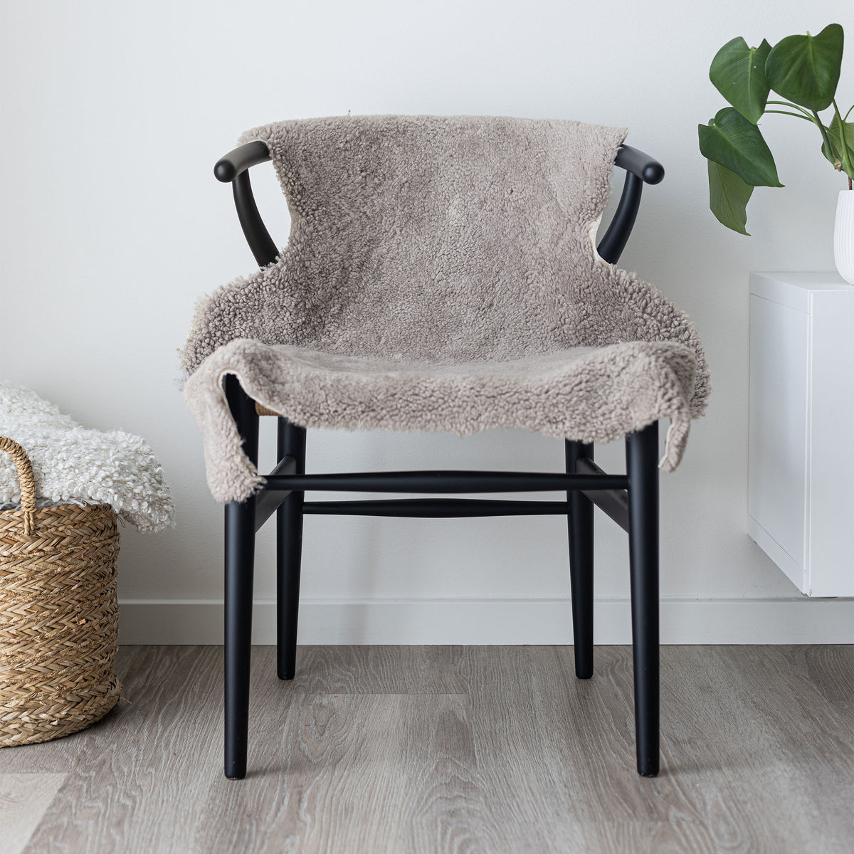 Nordic Curly Sheepskin · Single - Grey