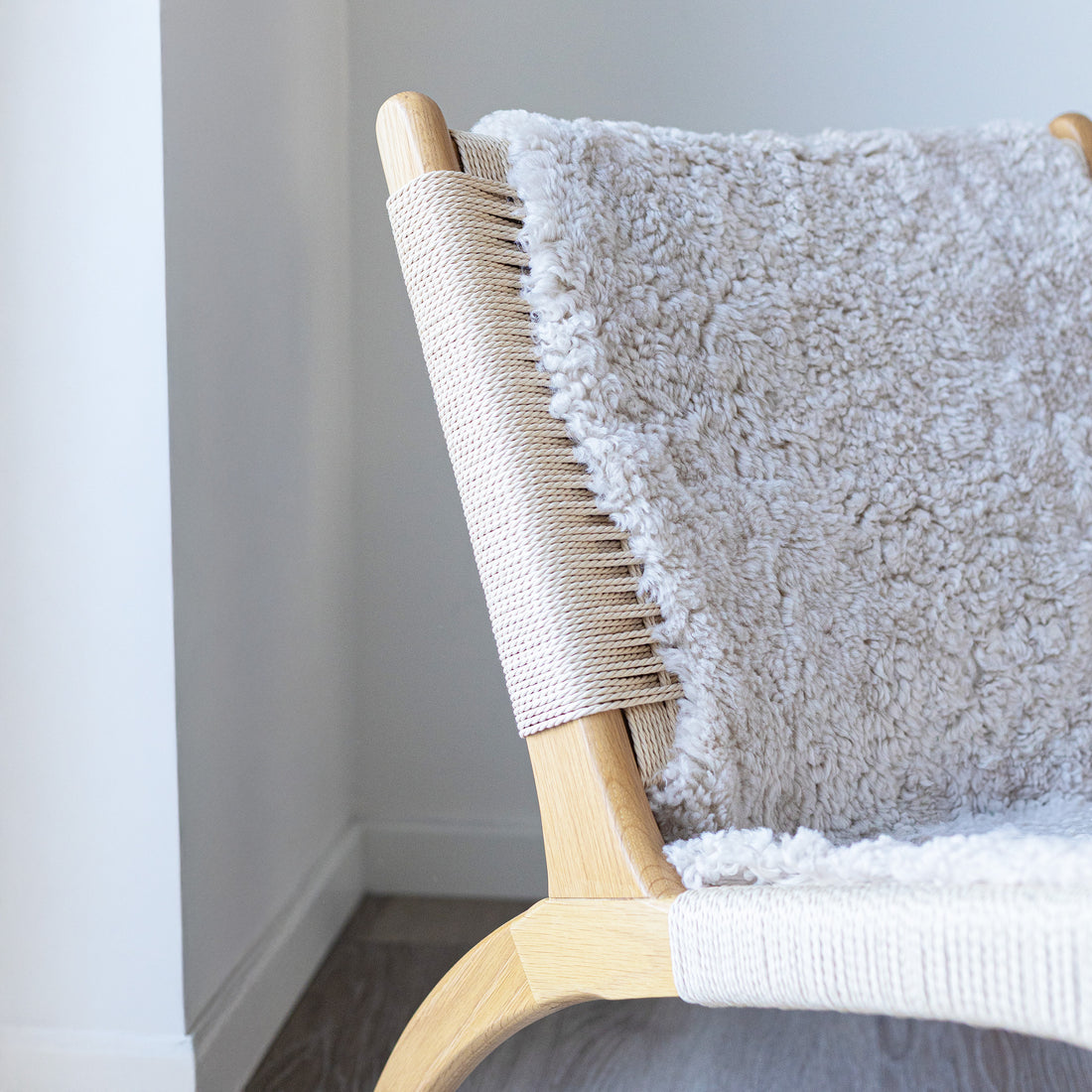 Double Sheepskin Rug | New Zealand | Short Wool curly