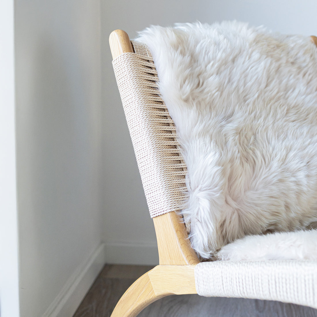 Merino Double Sheepskin Long Wool 67x24 in - Linen