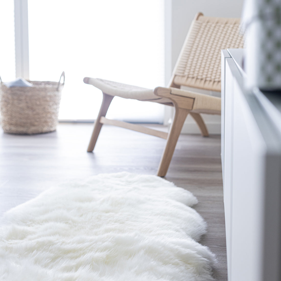Merino Double Sheepskin Long Wool 67x24 in - Ivory
